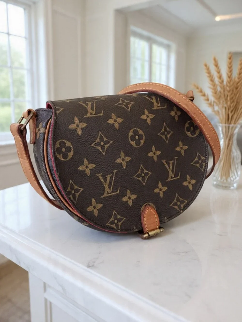 Louis Vuitton Monogram Tambourin Crossbody Bag GREAT CONDITION 💕
